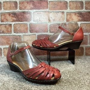 Softspots womens mary Jane sandals size 8 N